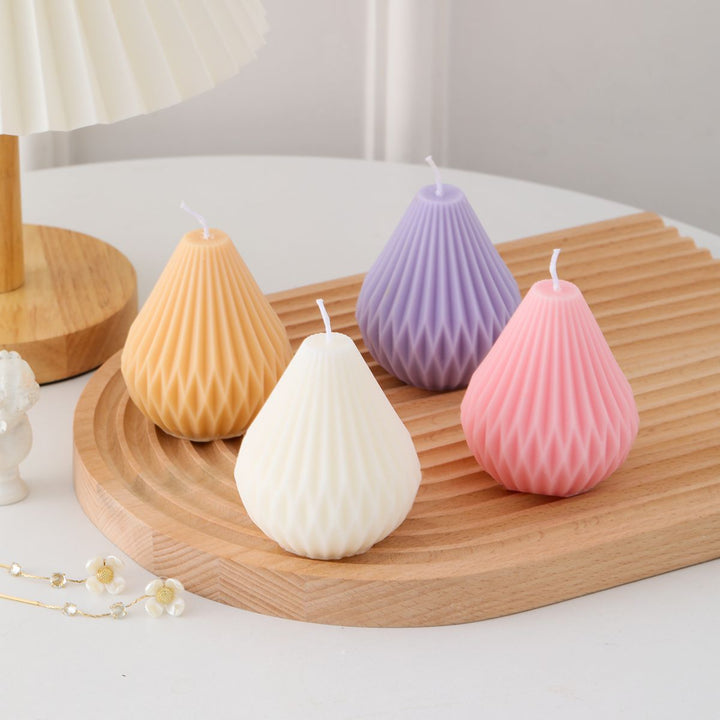 Handmade scented candle made of soy wax, round