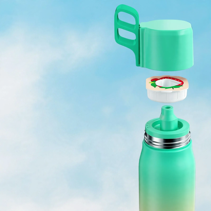 Stainless steel drinking bottle with flavor rings and straw