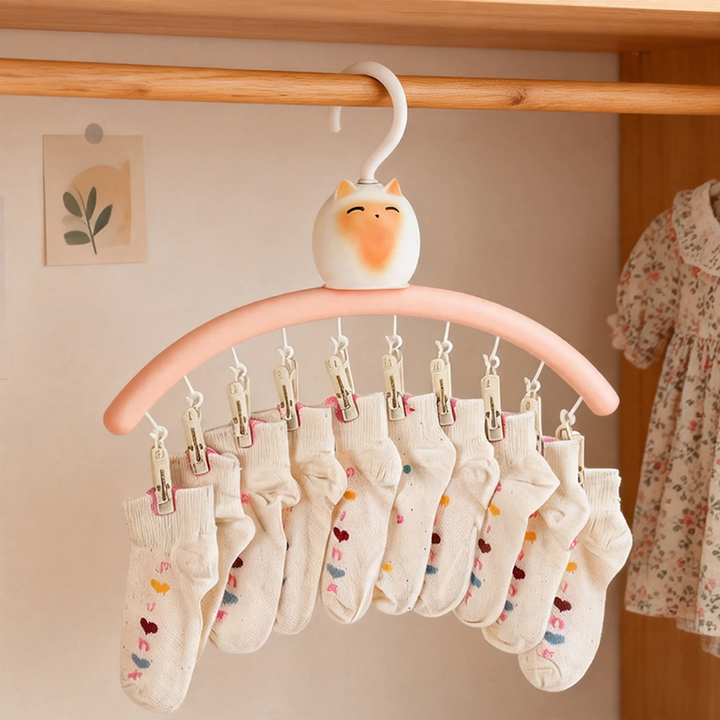 Laundry rack with clips, cat design