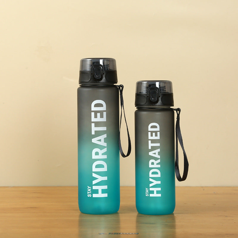 Sports water bottle with flip top, 750–1000 ml