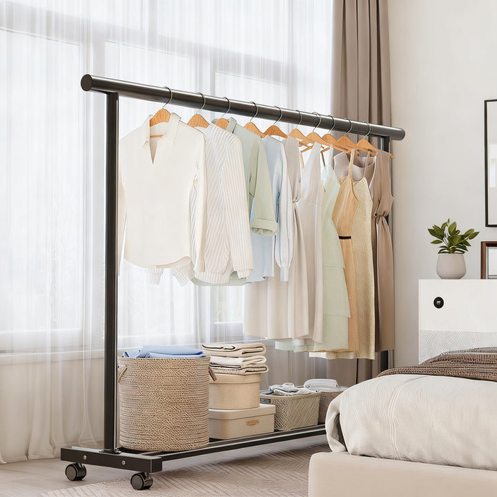 Standard clothing rack made of carbon steel, mobile