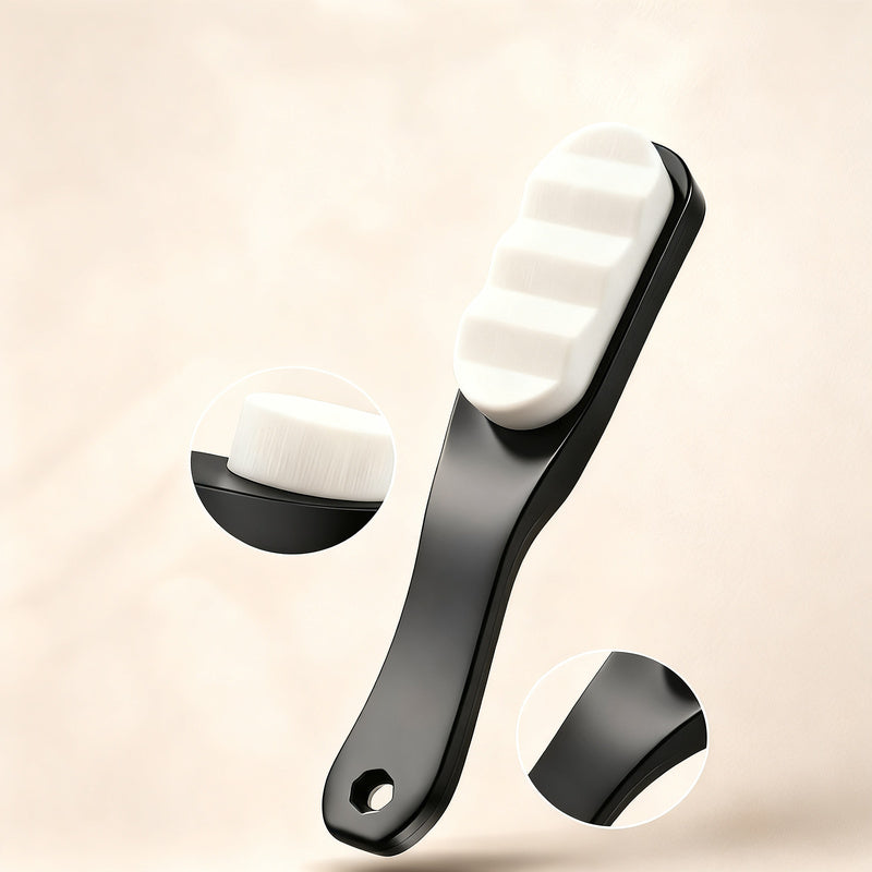 Soft shoe polishing brush made of nanofibers