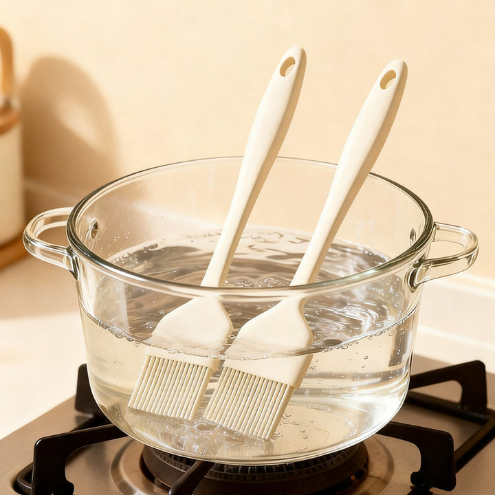 Silicone oil brush with wooden handle