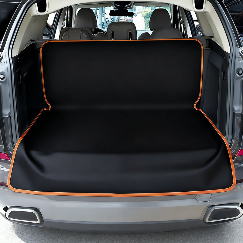 Trunk protection for pets, water-repellent