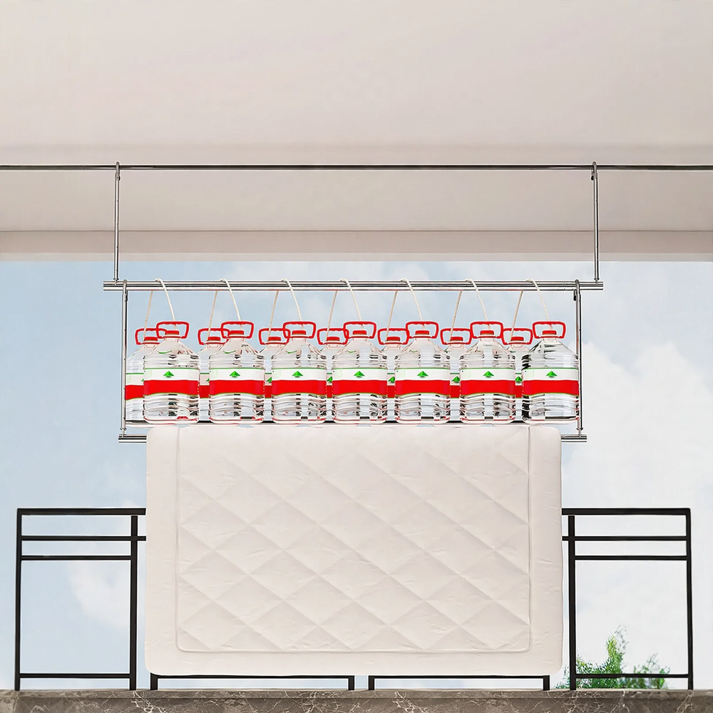 Retractable clothesline made of stainless steel