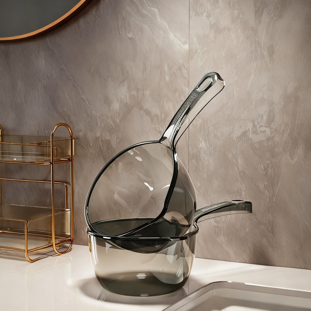 Plastic water scooper, shatterproof, with a long handle