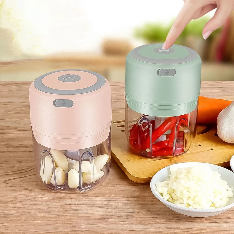 Portable electric chopper, cordless