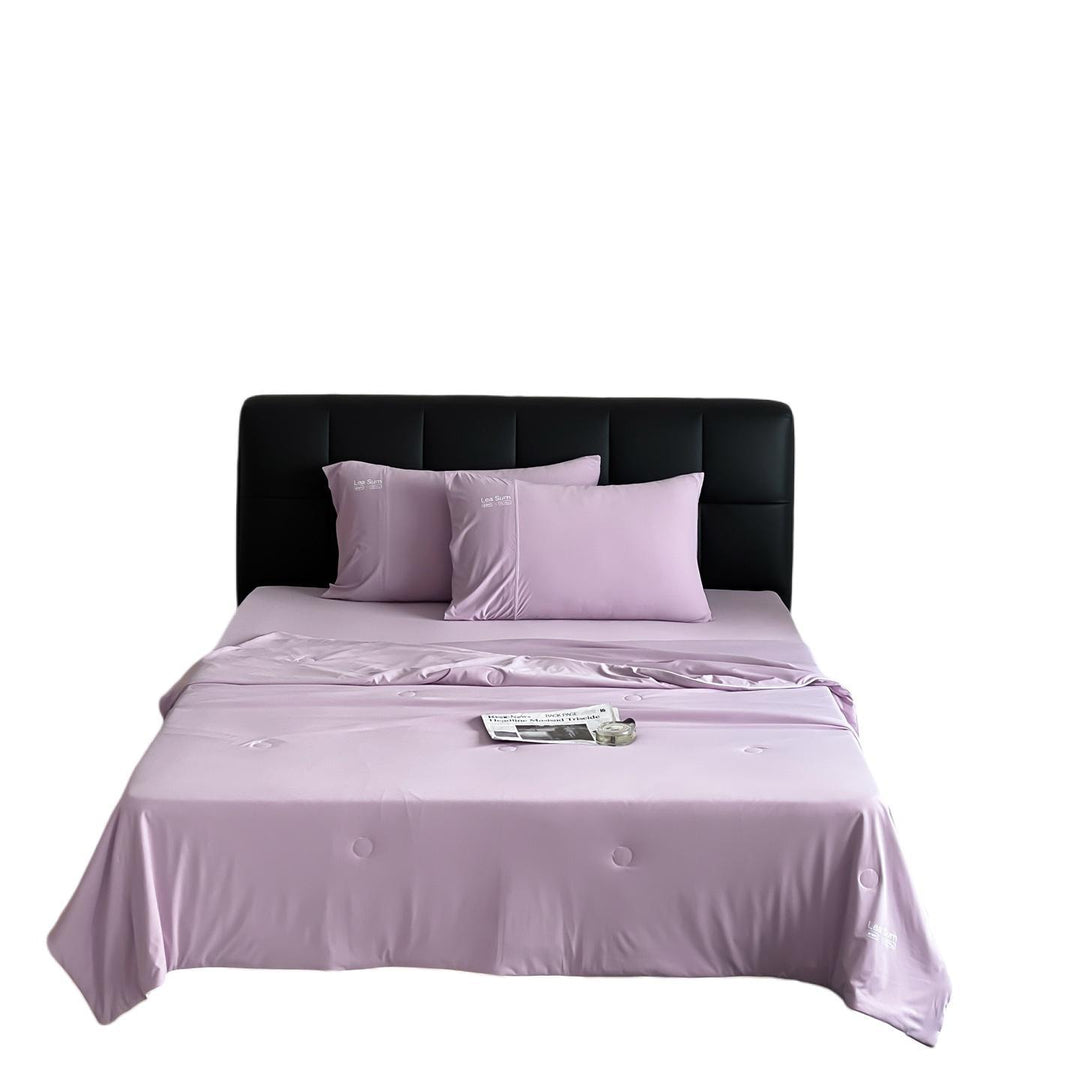 Summer blanket set with cooling effect and fitted sheet