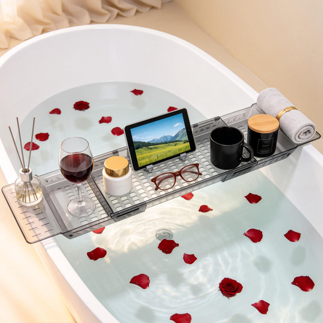 Expandable bathtubl shelf with drain