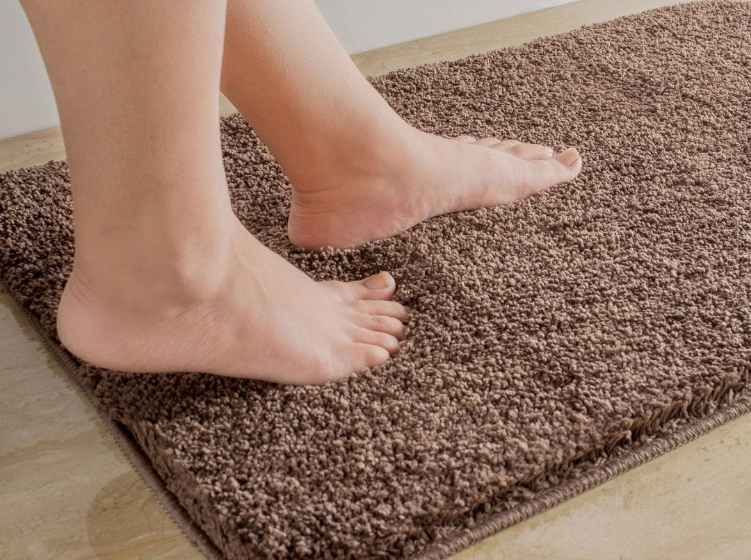 Kalsten | Luxura UltraSoft Bath Mat | Super-absorbent microfiber bathroom rug with anti-slip backing