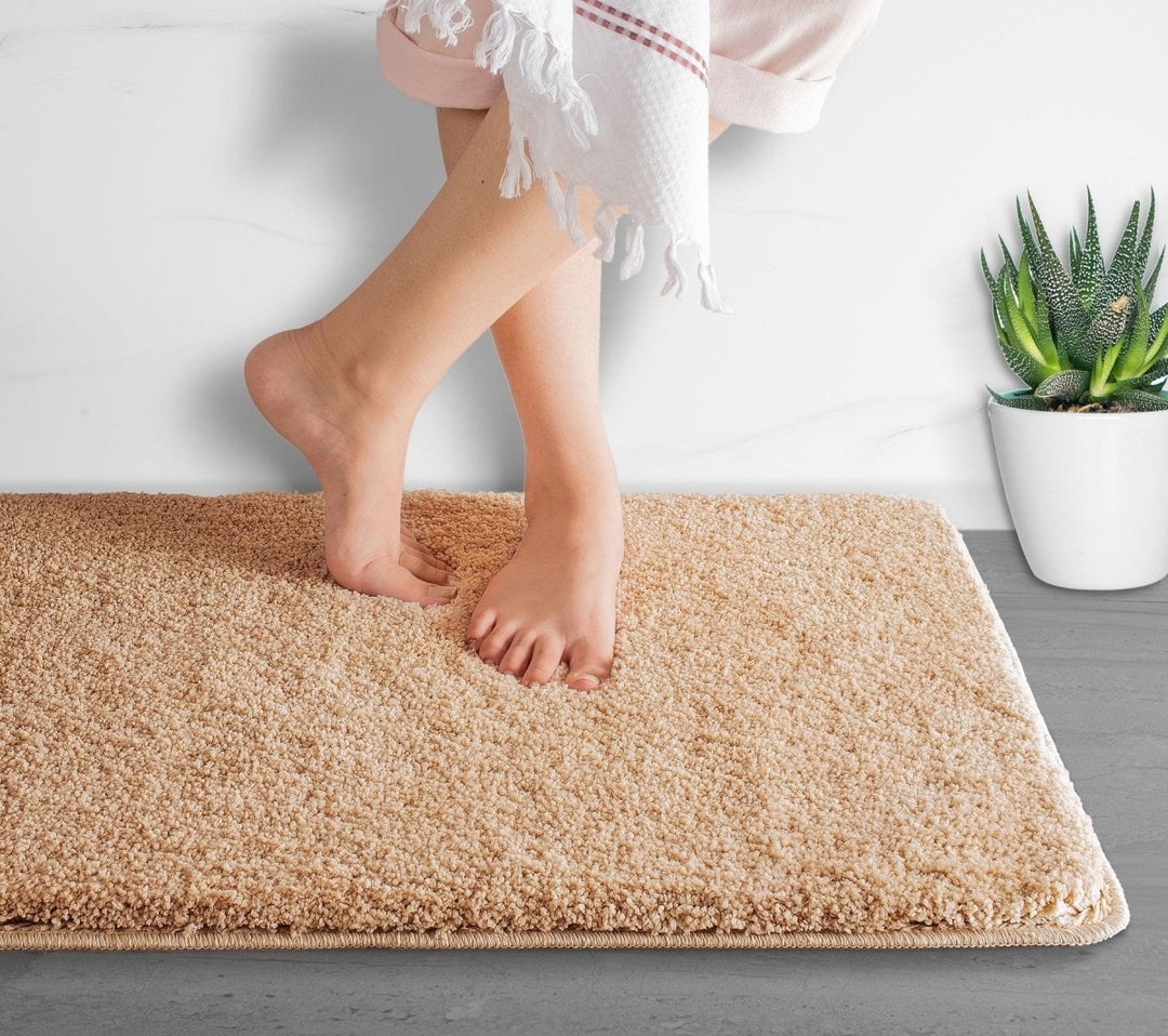 Kalsten | Luxura UltraSoft Bath Mat | Super-absorbent microfiber bathroom rug with anti-slip backing
