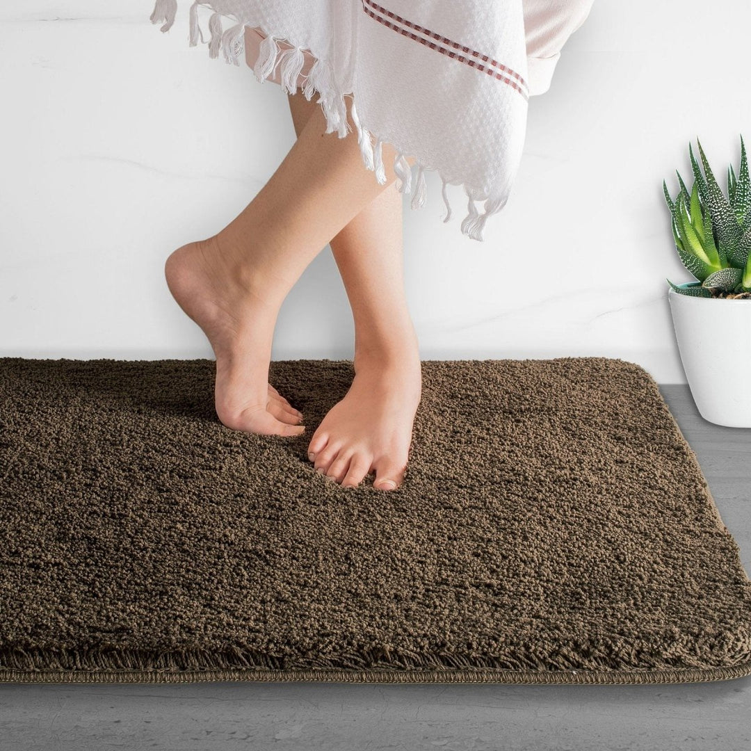 Kalsten | Luxura UltraSoft Bath Mat | Super-absorbent microfiber bathroom rug with anti-slip backing