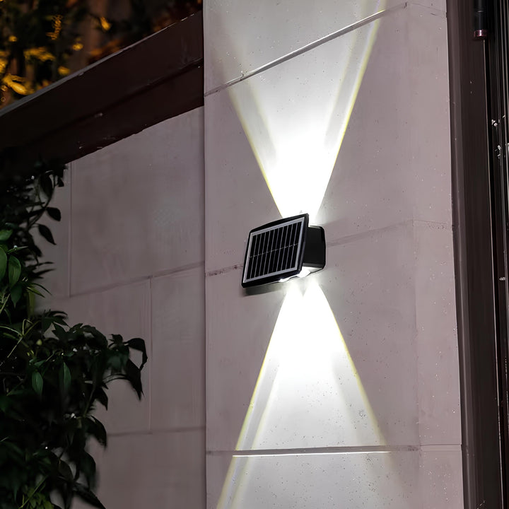 Solar LED Outdoor Wall Light – Warm White Noxord