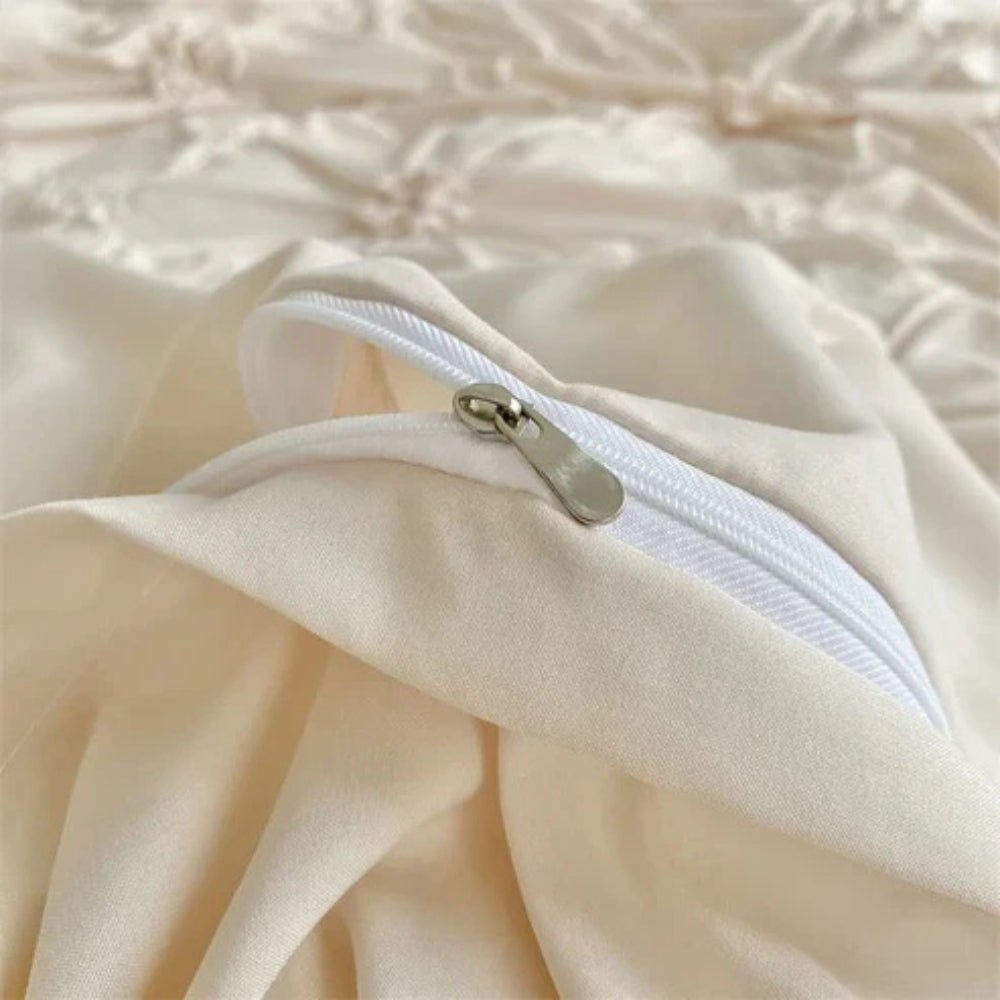 Pleated Microfiber Bedding Set Noxord