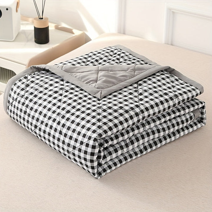Elegant Preppy Plaid Summer Blanket for Cool Nights | Kalsten