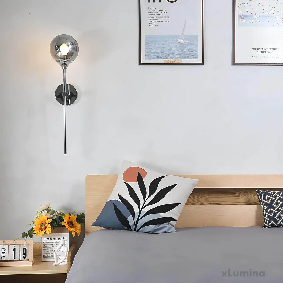Scandinavian modern glass wall lamp | Kalsten