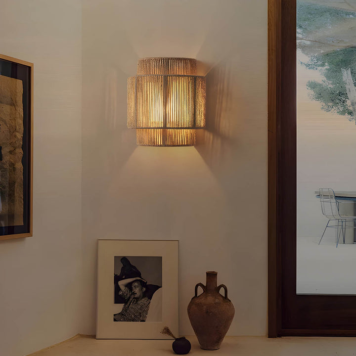 Minimalist Rope LED Wall Lamp – Warm Light