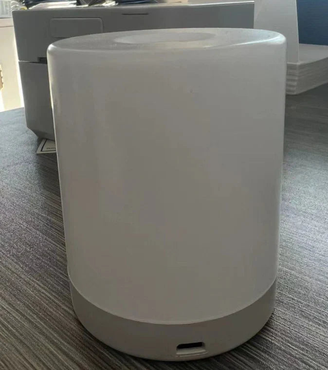 Dimmable LED table lamp with USB connection for flexible light | Kalsten