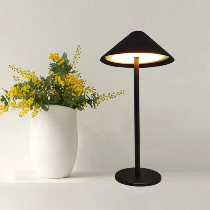 Elegant Wireless Desk Lamp with Adjustable Lighting and Luxury Design Kalsten