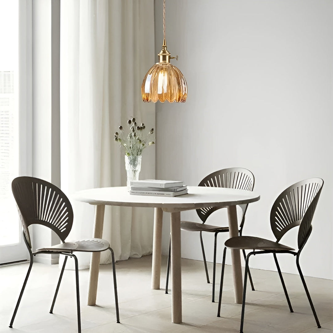 Hanging light with flower glass – Japanese design for cozy spaces | Kalsten