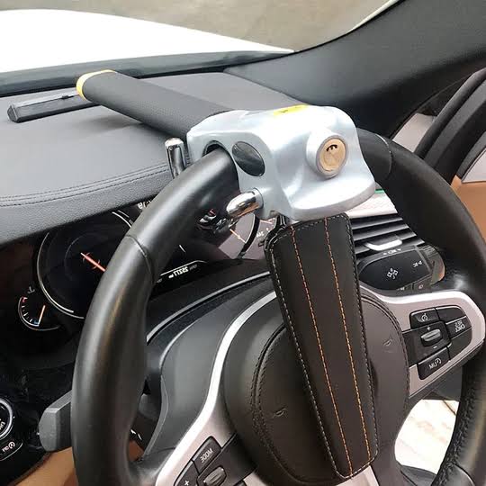 Adjustable Steering Wheel Lock with Triple Locking – Strong Theft Prevention | Kalsten