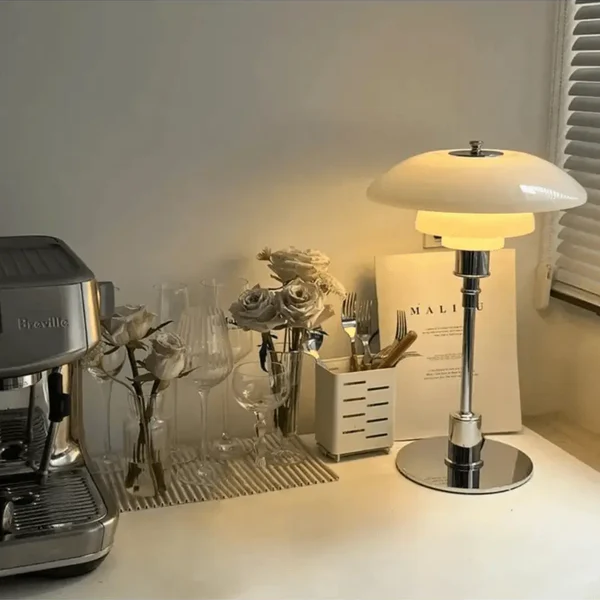 Danish designer lamp - Dimmable table lamp | Kalsten
