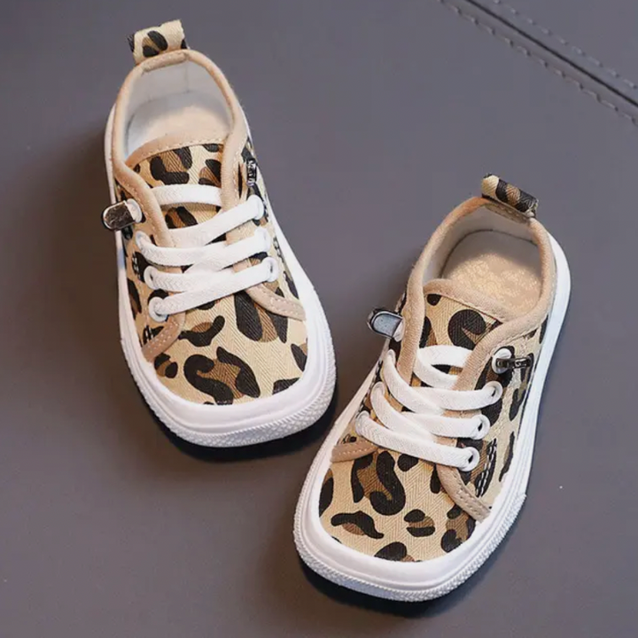 Kalsten | Ergonomic Barefoot Sneakers for Kids - FlexiSteps