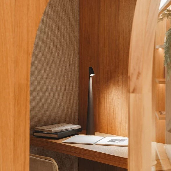 Kalsten | Portable Table Lamp