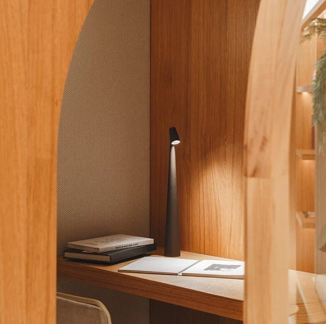 Kalsten | Portable Table Lamp