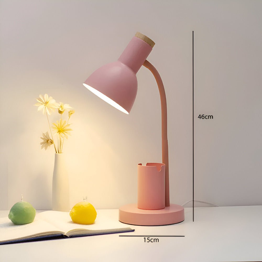 LumoDesk – LED table lamp with pen holder for organization and lighting | Kalsten