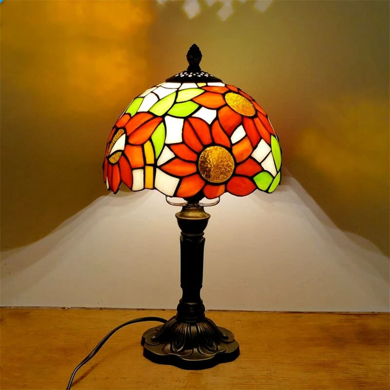 LumiTiffany | LED table lamp in vintage design | Noxord