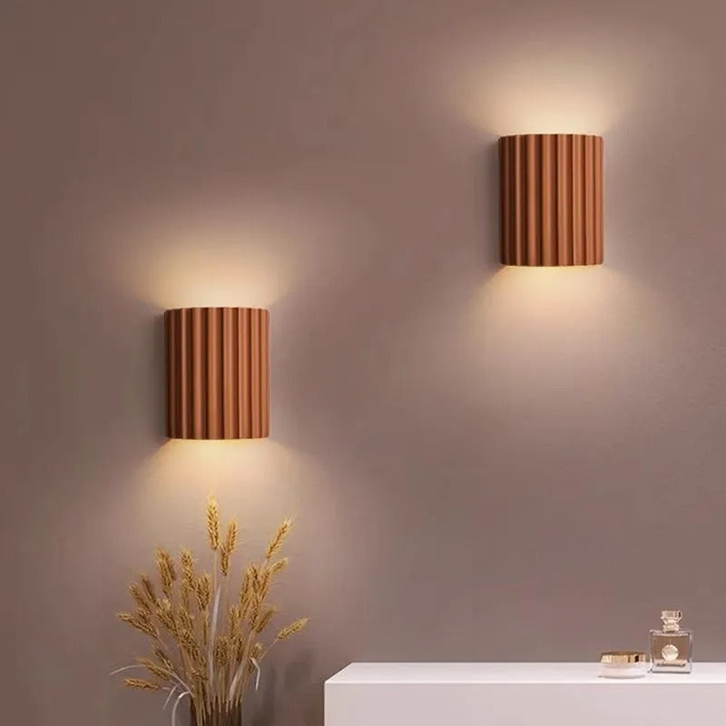Kalsten | Minimalist Groove Wall Lamp | Resin, Up and Down