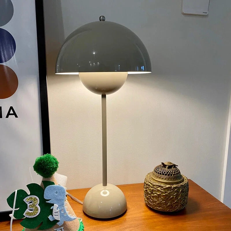USB Type Modern Table Lamp | Noxord