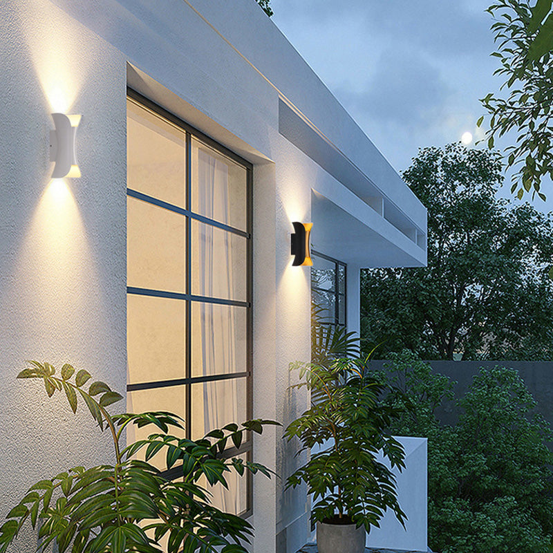 LumiEdge Modern LED Outdoor Wall Light