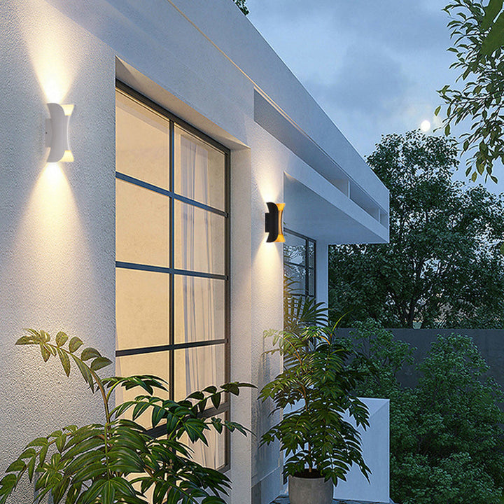 LumiEdge Modern LED Outdoor Wall Light