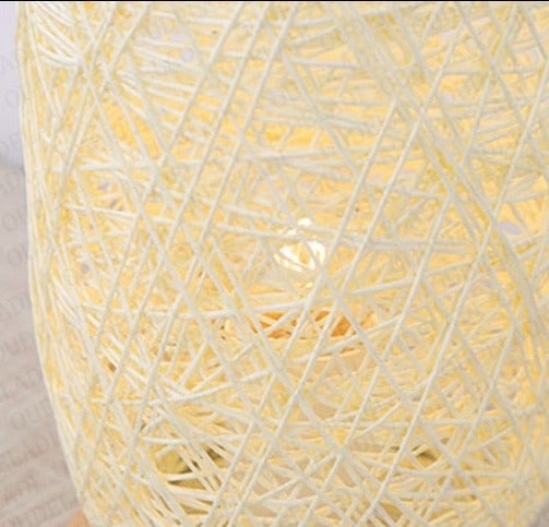 Table lamp made of rattan wood | Kalsten