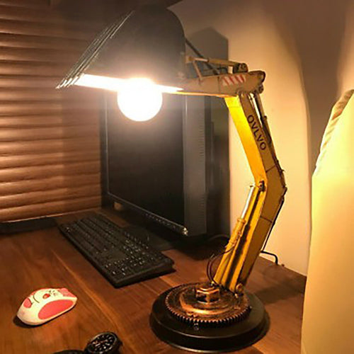 Unique Digger Table Lamp | Noxord