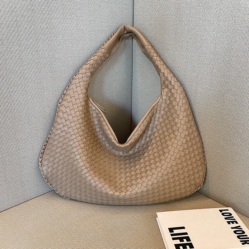 Elegant woven bag for women | Kalsten
