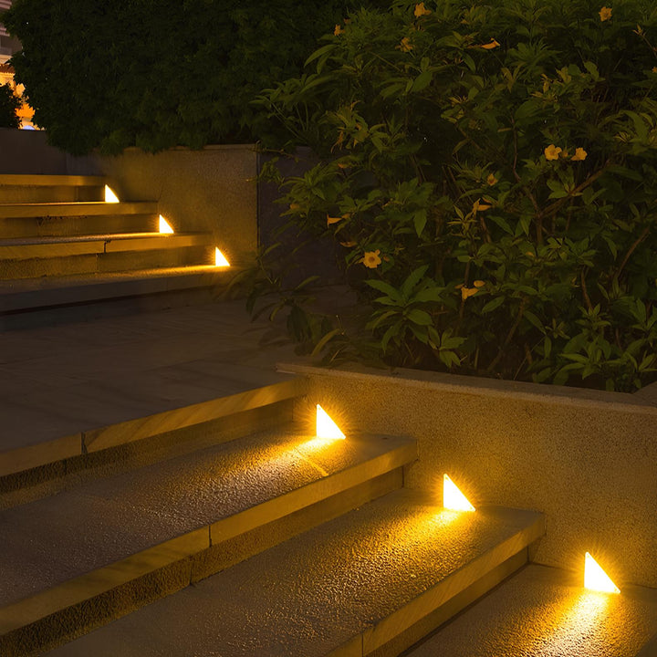 Solar Stair Light – Warm LED Glow Kalsten