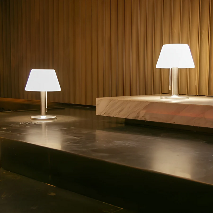 Stylish Solar-Powered Table Lamp - SolarLuxe | Kalsten