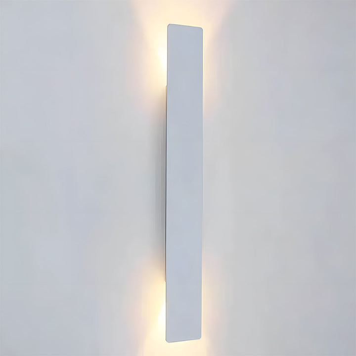 Modern Waterproof Outdoor Wall Lamp Noxord
