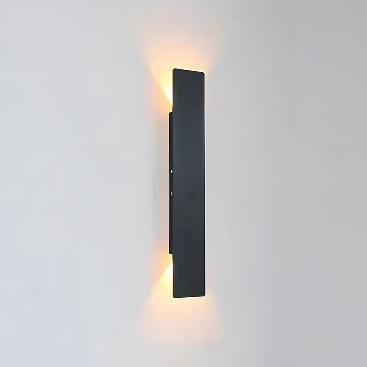 Modern Waterproof Outdoor Wall Lamp Noxord