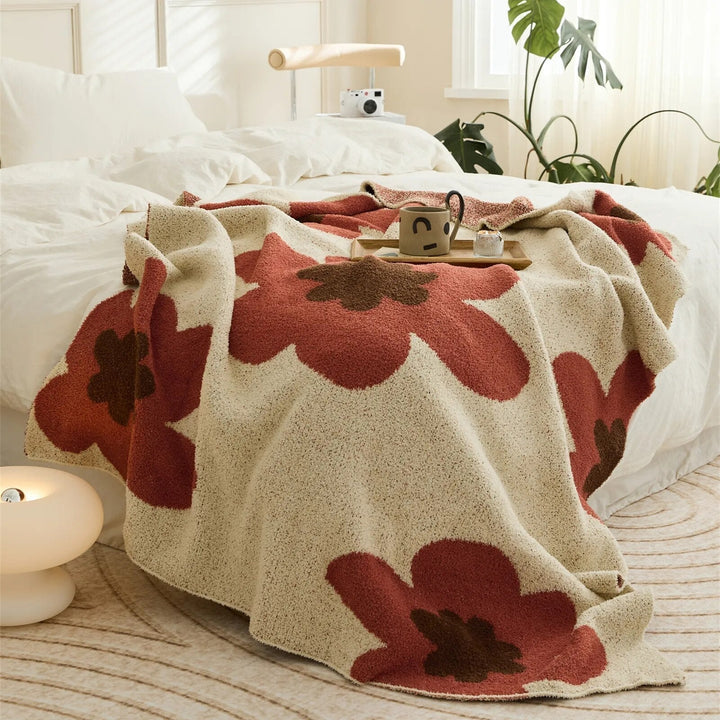 Super soft blanket with floral pattern