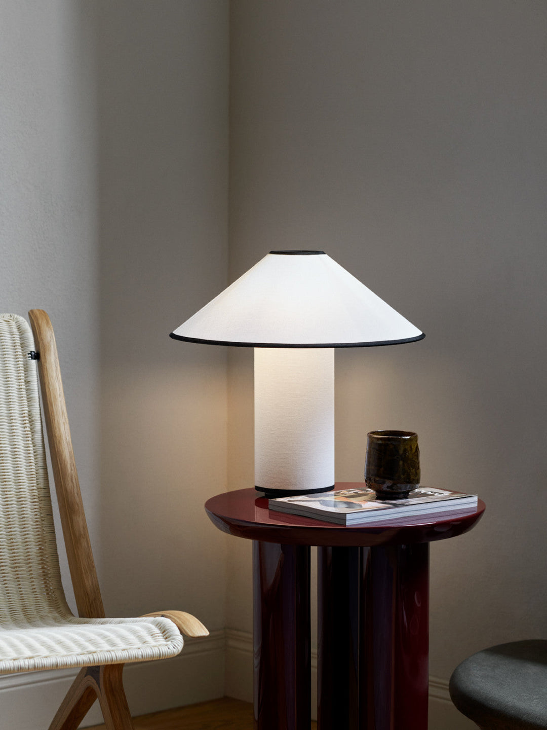 Table lamp with fabric shade – Lunara | Kalsten