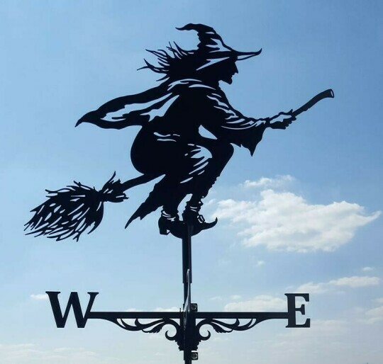 Kalsten | Weather vane - Windy - Retro witch shape - Unique design