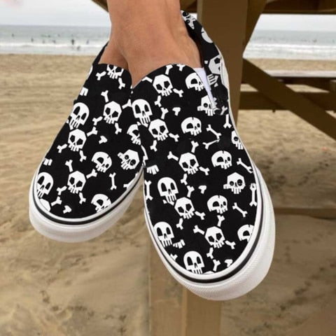 Kalsten | Casual slip-ons made of canvas with skull