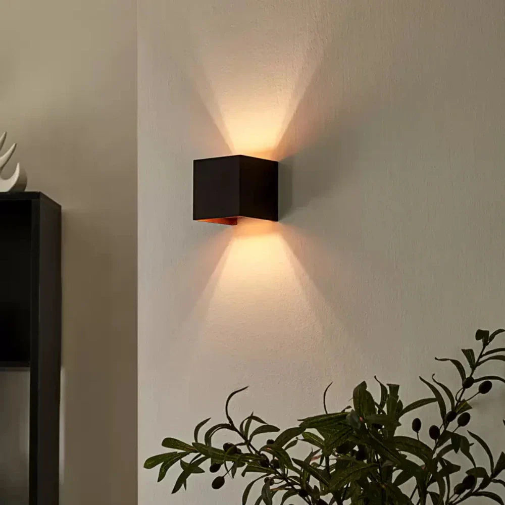 Adjustable Black Cube LED Wall Lamp Noxord