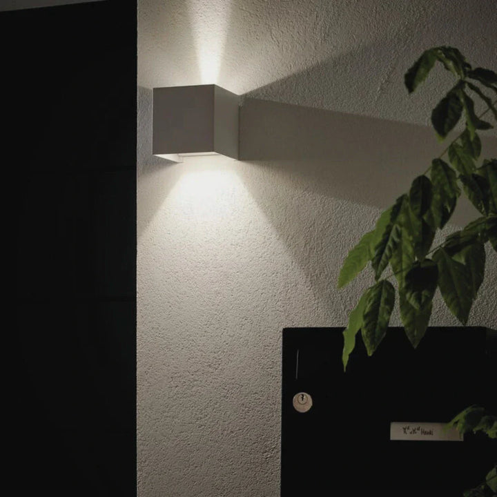 Adjustable Black Cube LED Wall Lamp Noxord