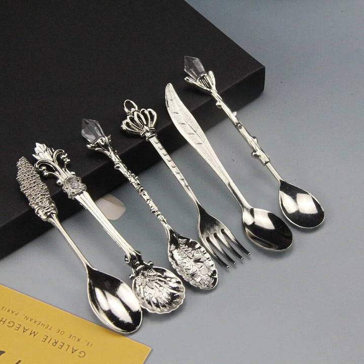Kalsten | Vintage Engraved Teaspoon – Classic Elegance for Your Table