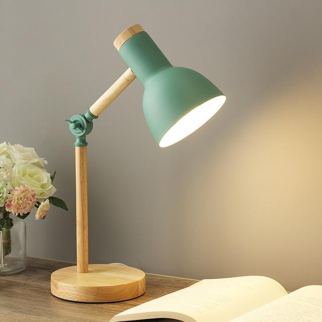 Wooden Scandinavian Table Lamp - LumiNord | Noxord